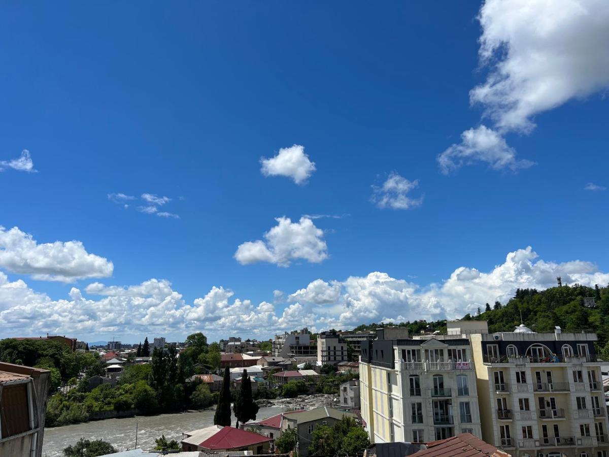 Hotel Bagrati 1003 Kutaisi Esterno foto