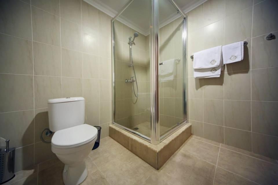 Hotel Bagrati 1003 Kutaisi Esterno foto